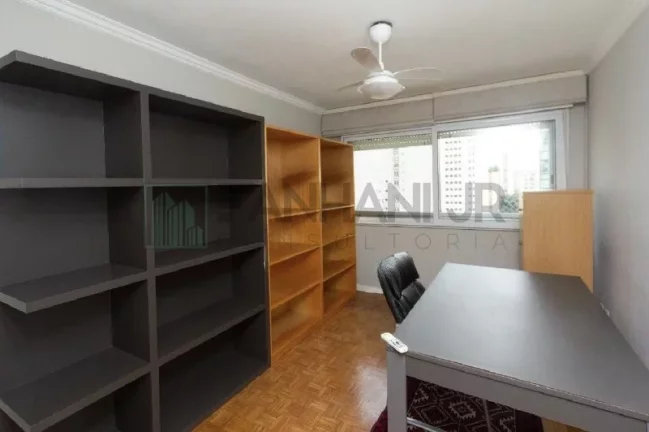 Imagem Apartamento de Alto Padrão para Locação em São Paulo-SP, Itaim Bibi: 3 Quartos, 1 Suíte, 3 Salas, 3 Banheiros, 1 Vaga de Garagem, 138m².