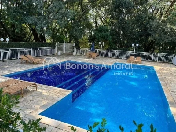 Imagem Casa em condomínio fechado, em ótima localização com fácil acesso às principais rodovias. O im...