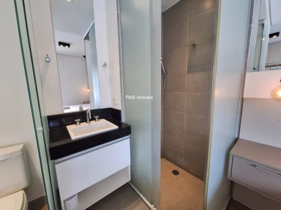 Imagem Studio de luxo à venda na Vila Olímpia, São Paulo-SP: 1 quarto, 1 suíte, 1 sala, 1 banheiro, 1 vaga, 25m². Venha conferir!