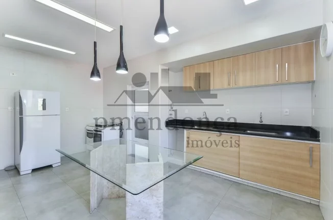 Imagem Apartamento encantador à venda em Higienópolis, com 3 quartos ( 1 suíte ) e 1 vaga, 191m²