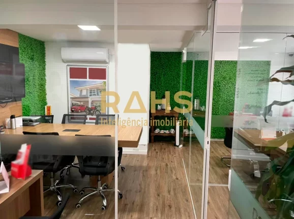 Sala Comercial em Localização Estratégica, Centro da Cidade Com 43m² planejados e divididos, ess...