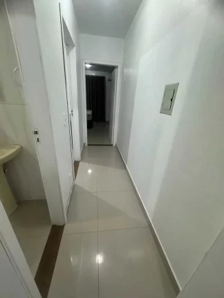 Imagem Apartamento com 2 dormitórios sendo 1 suíte e 1 vaga de garagem em Itapema/SC