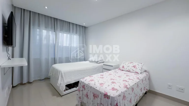 Imagem Quadra 10 Conjunto A Jardim Botânico 3 com 4 quartos 3 suítes