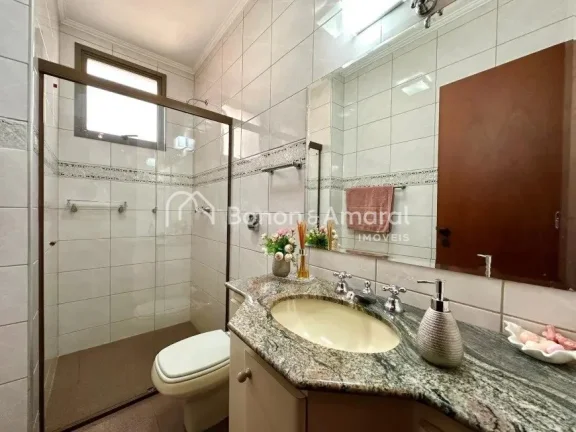 Imagem Espetacular apartamento à venda no Cambuí, com 4 dormitórios, sendo 3 suítes, e um total de 5 ba...