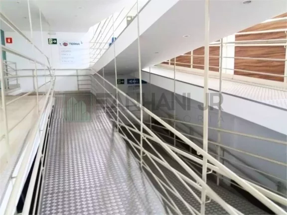 Imagem Casa Comercial de Alto Padrão na Vila Nova Conceição 8 Salas, 8 Banheiros, 15 Vagas São Paulo-SP 1.250 m² de Área