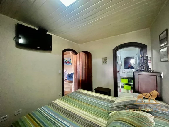 Imagem Linda casa a venda, com vista para centro de Campos do Jordão.