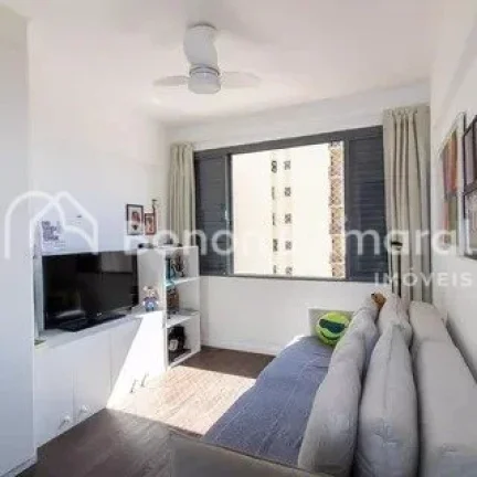 Imagem Apartamento mobiliado, com excelente iluminação natural e em localização privilegiada no Cambuí...