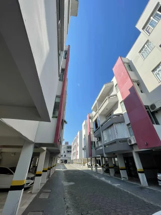 Imagem Apartamento com 3 dormitórios e 1 vaga de garagem no Bairro São Vicente em Itajaí