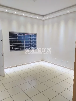 Imagem Casa na Zona Norte de Londrina – 70m², 2 dormitórios, sala, cozinha, 1 vaga e área gourmet com churrasqueira em ótima localização!