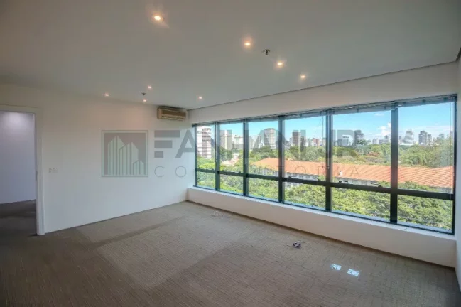 Imagem Sala Comercial de Alto Padrão no Jardim Paulista: 2 salas, 3 banheiros, 3 vagas de garagem, 68m² - São Paulo-SP