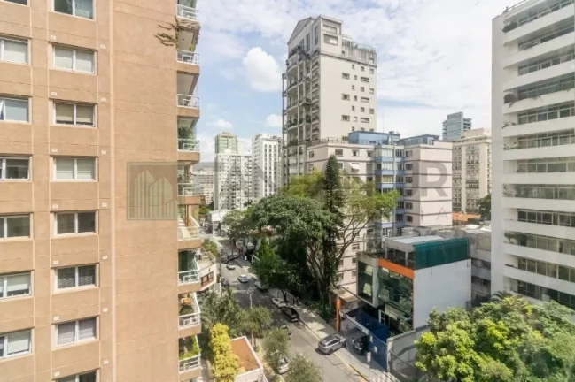 Imagem Luxuoso apartamento de 4 quartos e 3 suítes no Jardim Paulista, São Paulo - 260m², 3 salas, 2 vagas. Venha conhecer!
