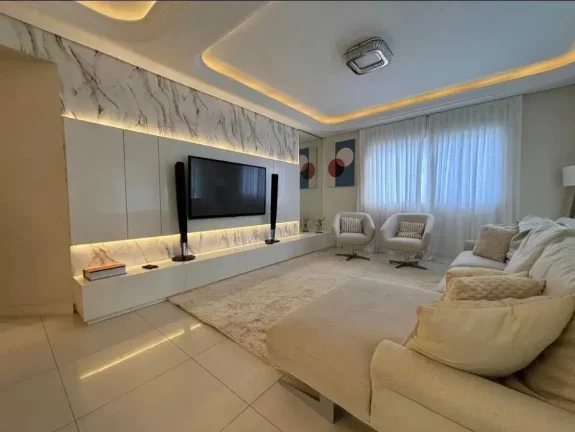 Imagem Cobertura duplex mobiliada e decorada vista mar com 4 suítes e 1 vaga em Meia Praia Itapema