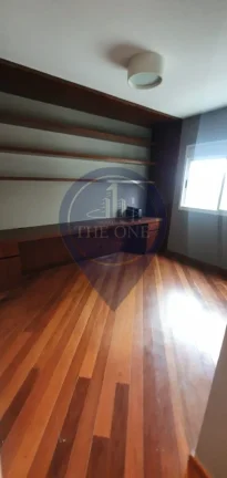 Imagem Apartamento de luxo na Vila Nova Conceição, São Paulo-SP: 4 quartos, 4 suítes, 2 salas, 5 banheiros, 4 vagas, 212m².