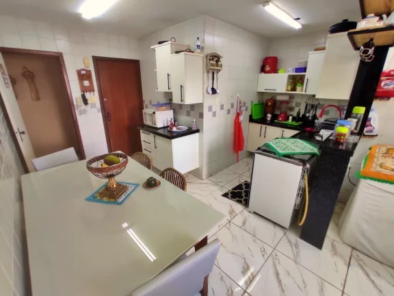 Imagem Cobertura Duplex, 05 Quartos, 03 Suites, Vista p/ Montanhas, Praia do Morro, Guarapari - ES