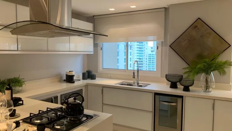 Imagem Apartamento 3 dormitórios para Venda em Balneário Camboriú / SC no bairro Centro