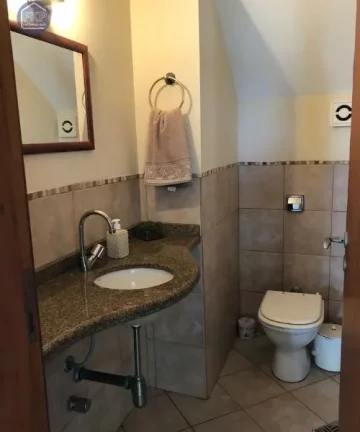 Imagem Casa com 4 dormitórios frente mar!
