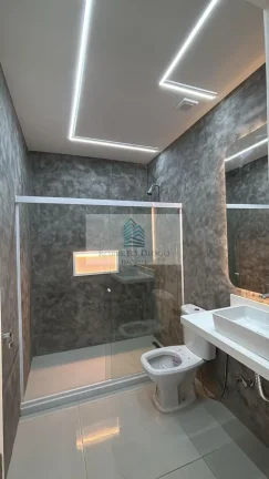 Imagem Apartamento à venda em Copacabana-RJ: 3 quartos, 1 suíte, 1 sala, 3 banheiros, 120m² de área. Venha conferir!