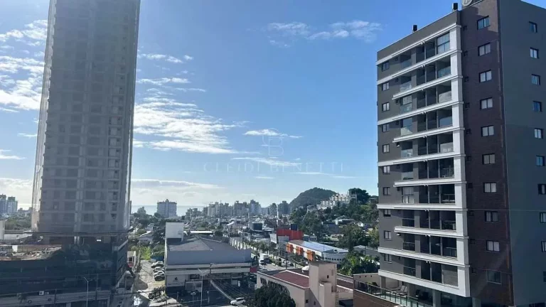 Imagem Apartamento mobiliado com 2 dormitórios sendo 1 suíte e 1 vaga de garagem na Praia Brava - Itajaí