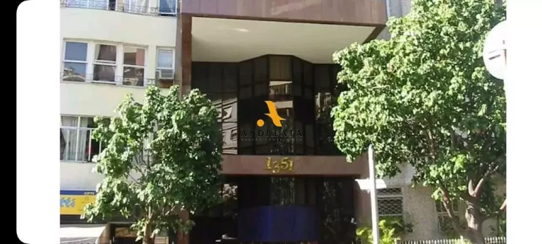 Imagem Leblon - Av. Ataulfo de Paiva - Alugo maravilhosa Loja com 33m2 de rua - Agende uma visita.