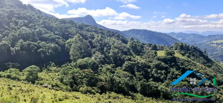 Imagem Terreno com Vista Espetacular em Gonçalves, Terra Fria