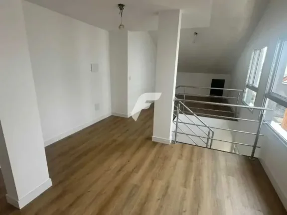 Imagem Casa com 3 dormitórios sendo 1 suíte e 2 vagas de garagem - Campeche, Florianópolis/SC
