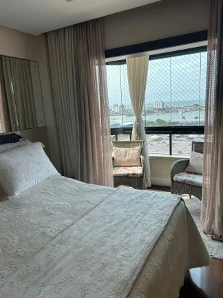 Imagem Cobertura duplex com 3 suítes e 3 vagas de garagem no centro de Itajaí