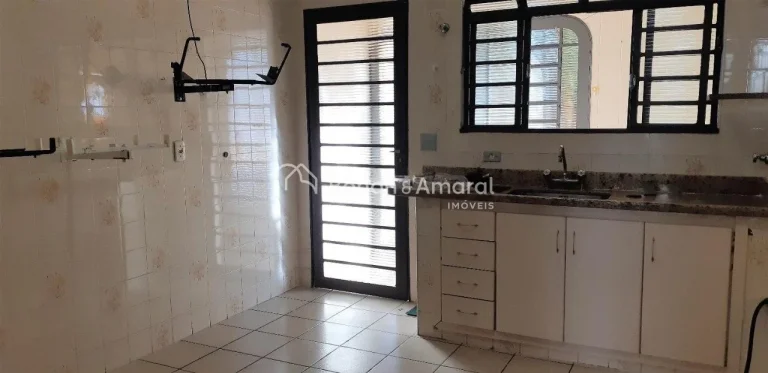 Imagem Jardim Nossa Senhora Auxiliadora. Belíssimo sobrado próximo a Lagoa do Taquaral. Piso inferior com...