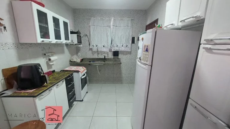 Imagem Casa à Venda - Próx. à Praia, Totalmente Reformada!