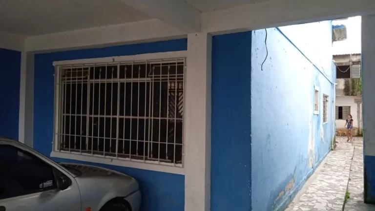 Imagem Sobrado com 3 dormitórios à venda, 359 m² por R$ 600.000,00 - Calmon Viana - Poá/SP