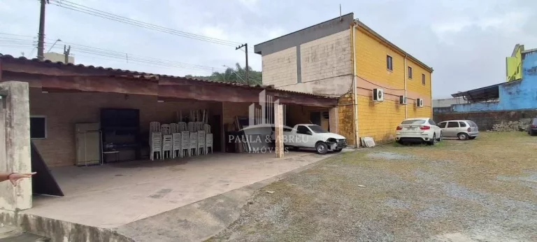 Imagem Aluga-se Terreno de 4.200m², ótimo para garagem de Caminhões e manutenção, etc...,j no Jardim Itapeva, Mauá-SP