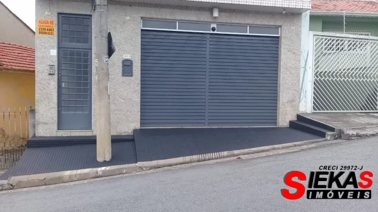 Imagem Salão para locação em São Paulo-SP, bairro Chácara Cruzeiro do Sul: 1 sala, 2 banheiros, 125m² de área!