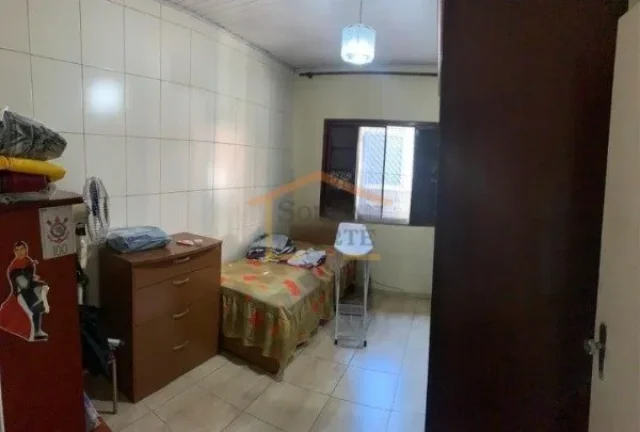 Imagem Casa com 300m² de área construída, 3 dormitórios amplos e arejados, sala para 2 ambientes, 3 ban...