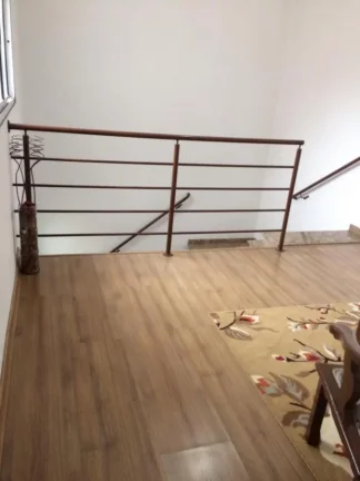 Imagem Sobrado para Venda por R$790.000,00 com 351m², 3 suites, 6 vagas e 7 banheiros - Jardim medina, Poá / SP - Cód. 13513