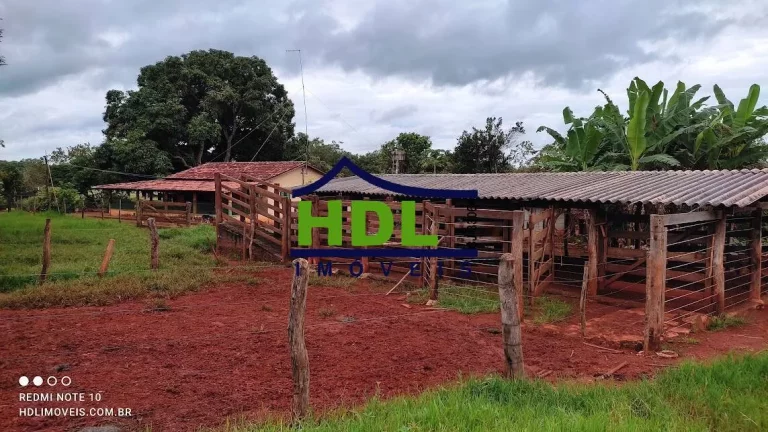 Imagem Chácara com 2,5 Alqs planinha em Hidrolândia-GO