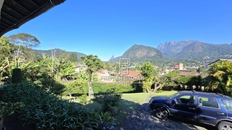 Imagem Casa à venda, 230 m² por R$ 1.300.000,00 - Alto - Teresópolis/RJ