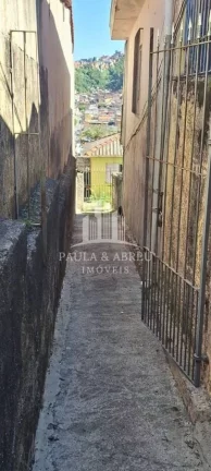 Imagem São 4 Casas (A principal é térrea) em 450m², Ótimo para Locação, são 6, 3, 2 ,2 Cômodos, Escritura no Jardim Zaíra 3, Mauá-SP