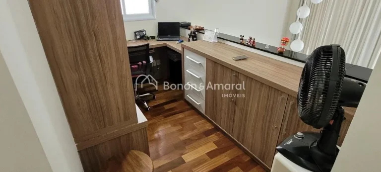 Imagem Este lindo sobrado no Condomínio Florada Da Mataoferece um estilo de vida exclusivo, em frente a um...
