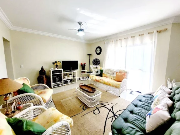 Imagem PITANGUEIRAS- MARAVILHOSO APARTAMENTO TOTALMENTE REFORMADO , ÁREA DE LAZER E 02 VAGAS DE GARAGEM NO PRÉDIO.