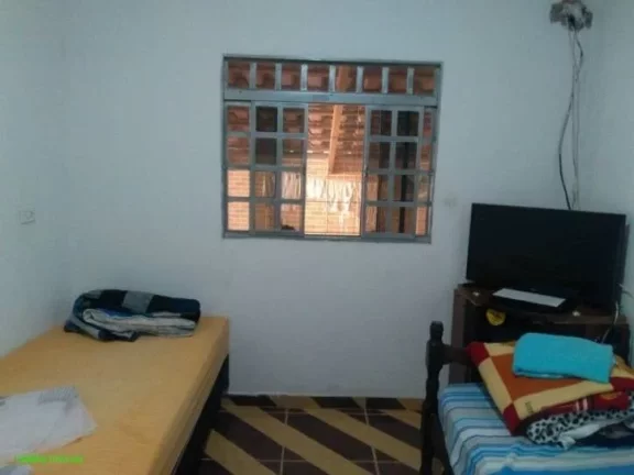Imagem *CASA EM LOTE 360 M²
*CONSTITUÍDA POR 1 QUARTO, SALA, COZINHA, BANHEIRO, ÁREA DE SERVIÇO, VARAND...