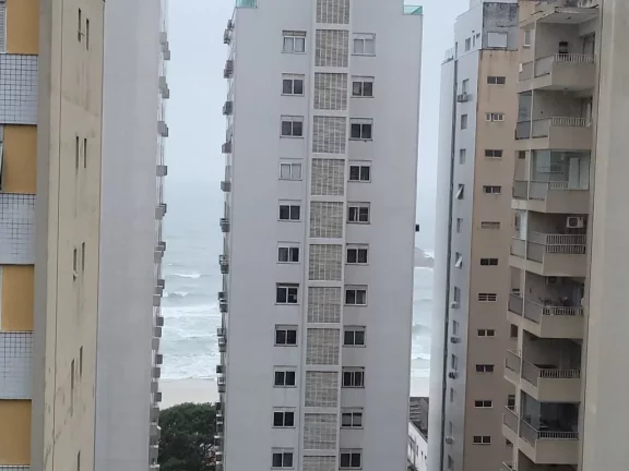 Imagem PITANGUEIRAS- UMA QUADRA DA PRAIA , REGIÃO CENTRAL , OPORTUNIDADE ÚNICA!!!!!