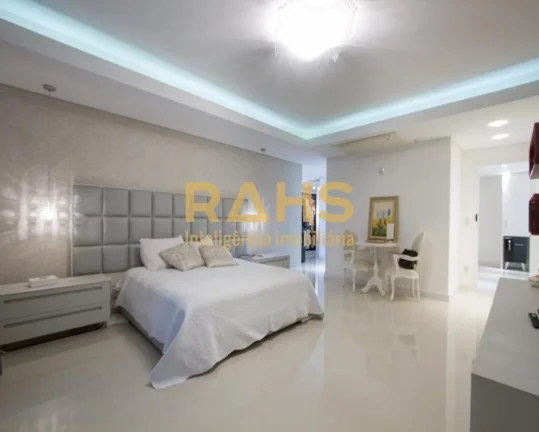 Imagem Requinte, Conforto e Segurança, Você Encontra Nessa Excepcional Residência de Alto Padrão em Con...