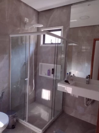 Imagem Vendo esta linda casa em Cachoeiras de Macacu rj.
