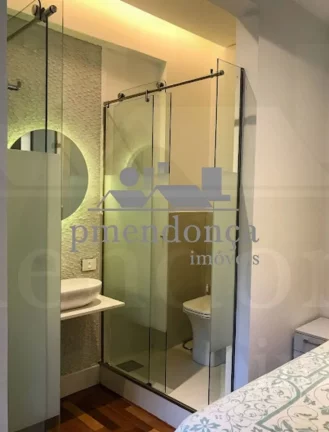Imagem Apartamento amplo, totalmente reformado, em excelente localização, pronto para morar.