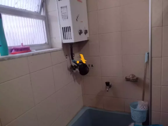 Imagem Gloria - Rua Santo Amaro - Vendo ótimo apto 2 quartos , boa cozinha - localiação privilegiada - R$390.000,00 - Agende uma visita!
