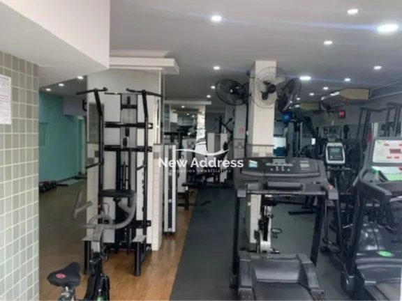 Imagem LOJÃO de frente para o mar na Praia do Morro, Guarapari! 812m², 6 lojas prontas, ar-condicionado, segurança e 2 acessos. Ideal para grandes negócios.