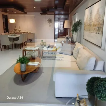 Imagem Vendo Apartamento com 197 m², 3 suítes + DCE, sala p/ 3 ambientes e 2 vagas