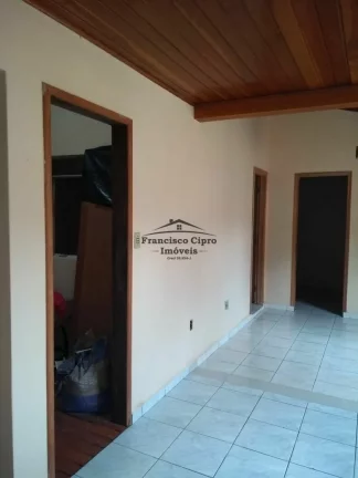 Imagem Casa à venda no bairro São Benedito - Guaratinguetá/SP