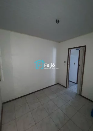 Imagem Casa 3 dormitórios com pátio e garagem - Restinga Nova