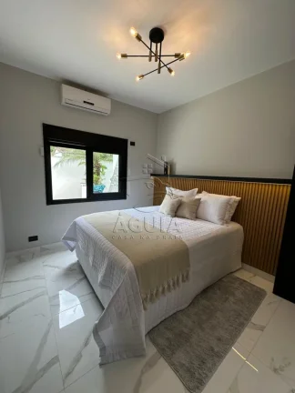 Imagem Linda casa de alto padrão no Condomínio Pedra Verde na Praia do Lázaro em Ubatuba!