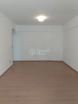 Imagem Oportunidade para reforma. Apartamento com 96m2, 2 dormitórios ( 2 suítes ) e 2 vagas na garagem. ...